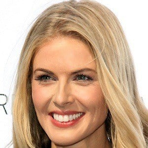 Donna Air Headshot 2 of 5