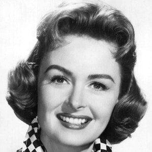 Donna Reed Headshot 2 of 8