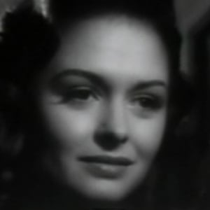 Donna Reed Headshot 7 of 8