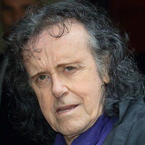 Donovan - Bio, Facts, Family | Famous Birthdays
