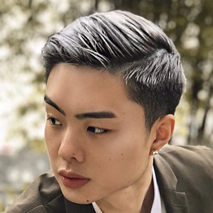 Dr. Ben Gee - Age, Family, Bio | Famous Birthdays