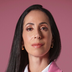 Denise de Carvalho Headshot 2 of 4