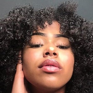 Destinee Wray Headshot 2 of 10