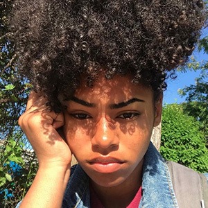 Destinee Wray Headshot 5 of 10