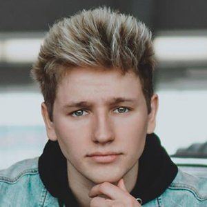 Drew Dirksen Headshot 2 of 7