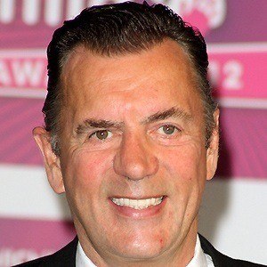 Duncan Bannatyne Headshot 4 of 7