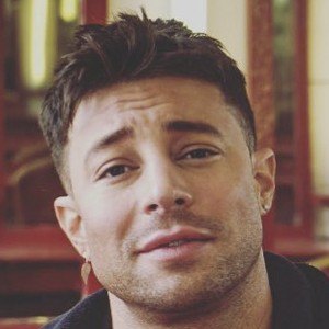 Duncan James Headshot 8 of 10