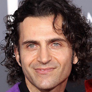Dweezil Zappa - Bio, Family, Trivia | Famous Birthdays