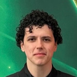 Dyllie Headshot 2 of 2