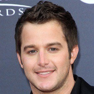 Easton Corbin Headshot 8 of 10