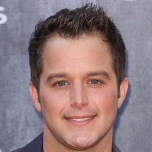 Easton Corbin Headshot 9 of 10