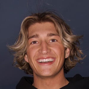 Easton Simpson Headshot 3 of 7