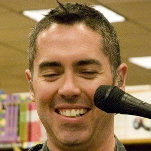 Ed Robertson - Bio, Family, Trivia | Famous Birthdays