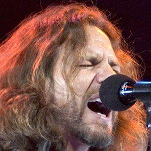 Eddie Vedder - Bio, Facts, Family | Famous Birthdays