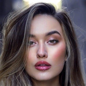 Eden Weiss Headshot 2 of 10