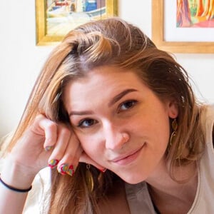 Elaine Giles Headshot 3 of 4