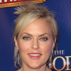 Elaine Hendrix at age 46