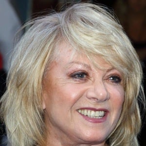 Elaine Paige Headshot 10 of 10