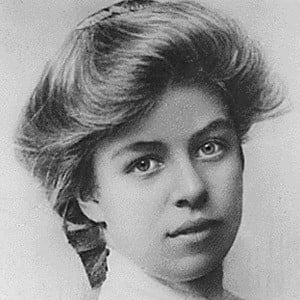 Eleanor Roosevelt Headshot 2 of 6