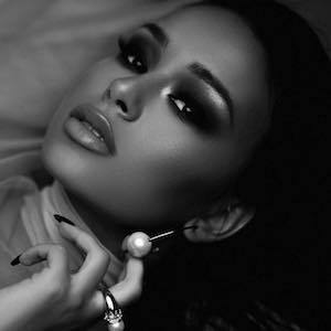 Elena Kitic - Bio, Family, Trivia | Famous Birthdays