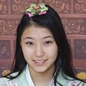 篠原 枝令菜 at age 18