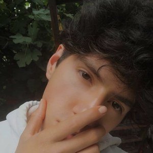 Elgermaaaa Headshot