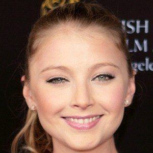Elisabeth Harnois - Bio, Family, Trivia | Famous Birthdays