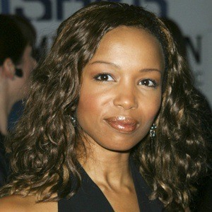 Elise Neal - Bio, Family, Trivia | Famous Birthdays