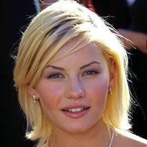 Elisha Cuthbert at age 19