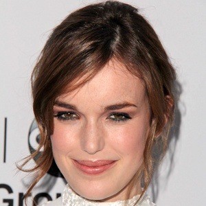 Elizabeth Henstridge at age 25