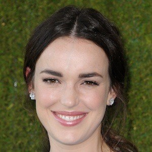 Elizabeth Henstridge at age 30