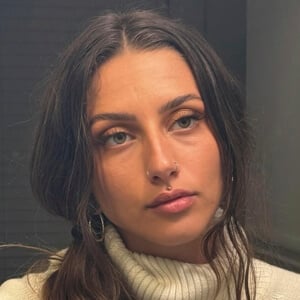 Elizabeth Israel Headshot 4 of 6