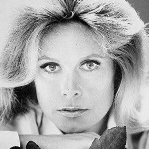 Elizabeth Montgomery Headshot 4 of 10