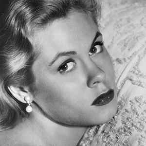 Elizabeth Montgomery Headshot 7 of 10