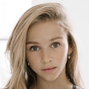Ella Horan Headshot
