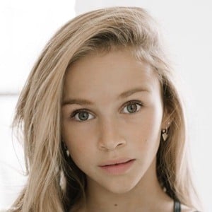 Ella Horan Headshot 2 of 10