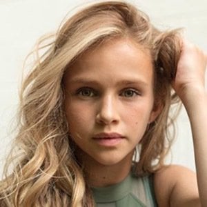Ella Horan Headshot