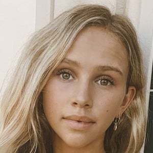 Ella Horan Headshot