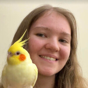 Elle and the Birds Headshot 3 of 4