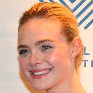 Elle Fanning at age 18