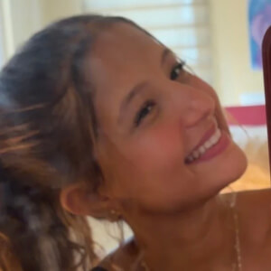 Elli Belle Headshot 3 of 9