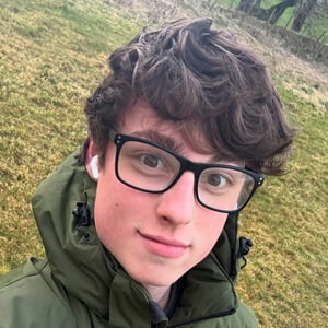 elliot.577 Headshot 3 of 3