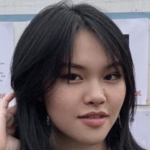Elly Xia Headshot 3 of 10