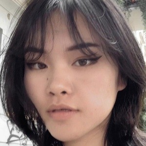 Elly Xia Headshot 4 of 10