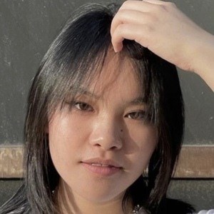 Elly Xia Headshot 9 of 10