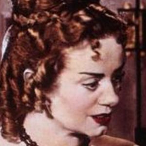 Elsa Lanchester Headshot 4 of 5