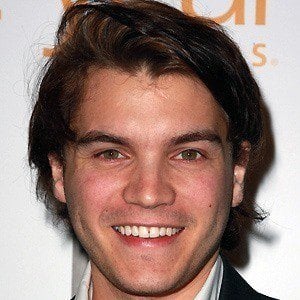 Emile Hirsch Headshot 5 of 10