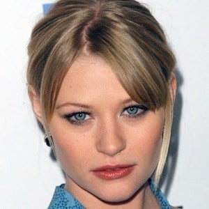 Emilie De Ravin at age 27