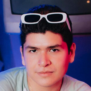 Emilio Acosta Headshot