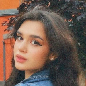 emiliyyam Headshot 2 of 6